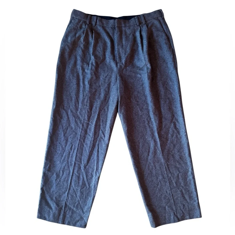 Banana Republic details brand